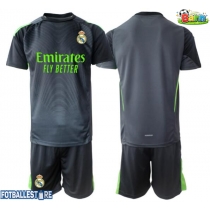 Real Madrid Keeper Tredjedraktsett Barn 2025-26 Kortermet (+ Korte bukser)